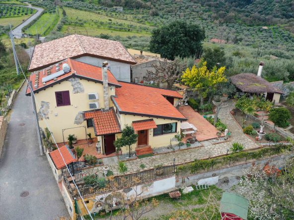 Villa Bifamiliare in vendita in via Belvedere 18, Tripi, Me, NextCasa