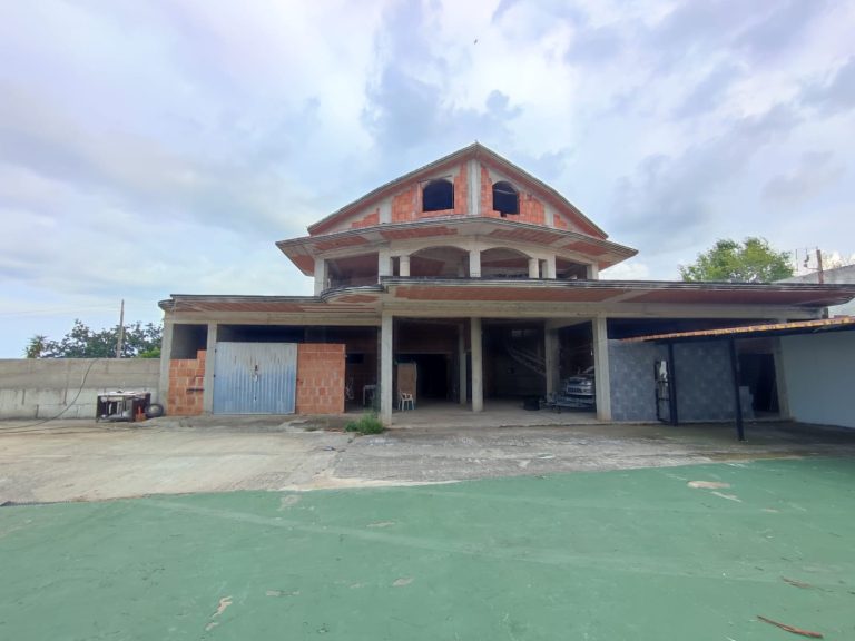 Villa Singola in vendita in via Nazionale, San Pier Marina, Me