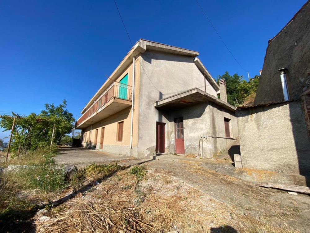 Casa Indipendente in vendita in Contrada Gallo, Piraino, Me
