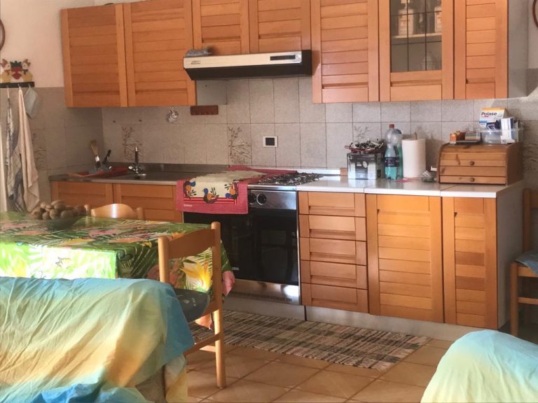 Appartamento in vendita in via Nuova Messina 159, Furnari, Me