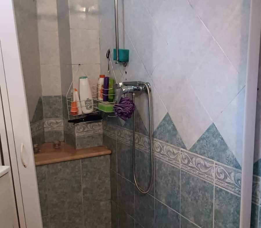 899