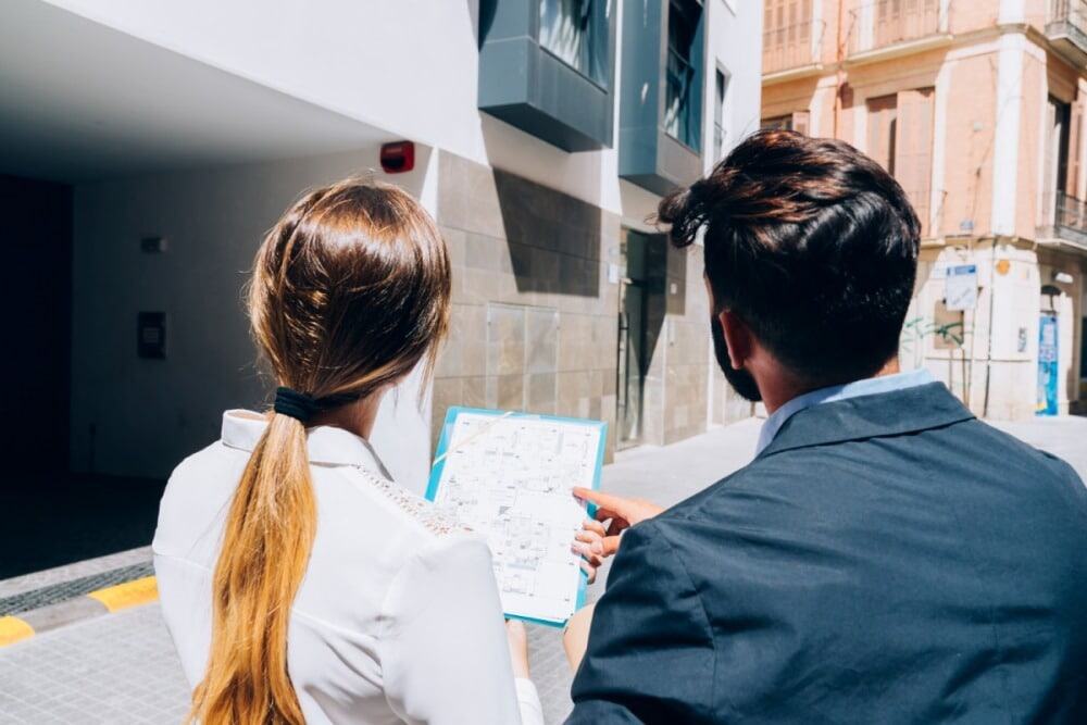 agente immobiliare broker