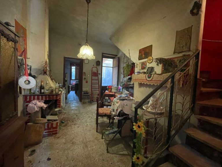 Casa Indipendente in vendita in via Stretto I Garrisi 20, Barcellona P.G., Me