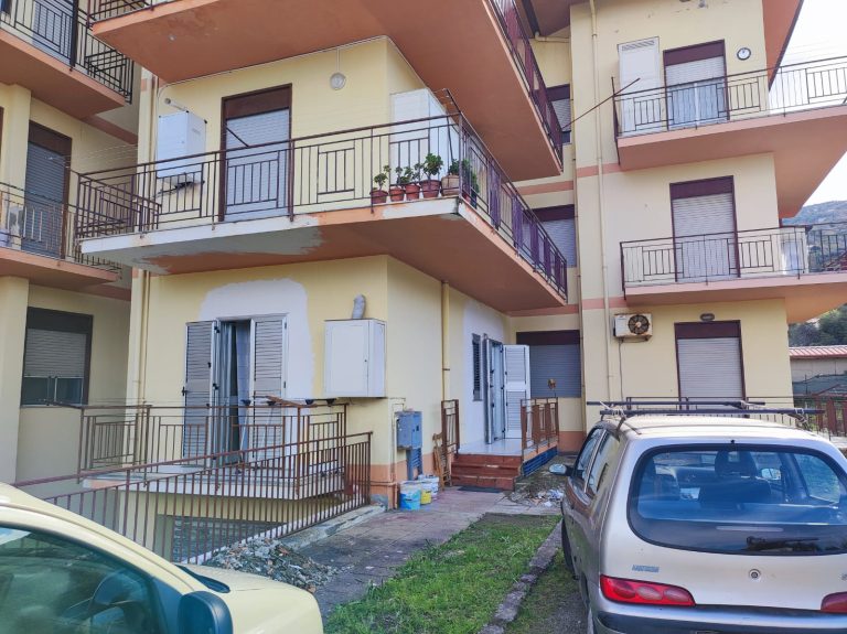Appartamento in vendita in via Caltanisseta 1 a San Giorgio di Gioiosa Marea, Me