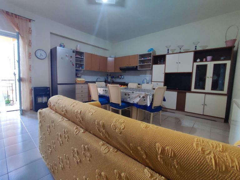 Appartamento in vendita in via Caltanisseta 1 a San Giorgio di Gioiosa Marea, Me