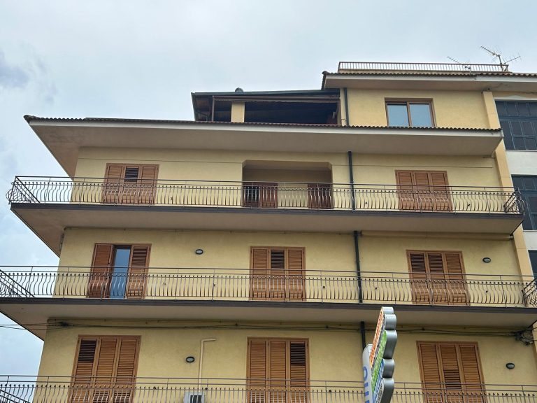 Appartamento in vendita in via Maceo 219, Terme Vigliatore, Me