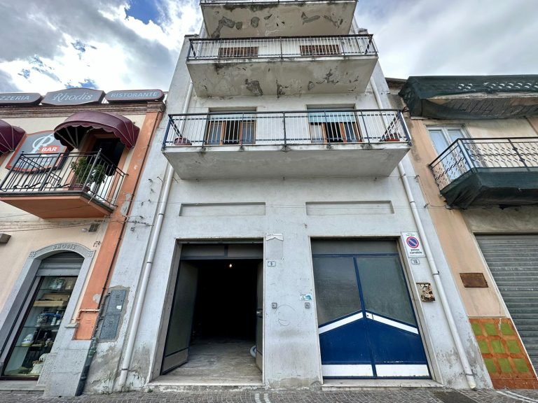Appartamento in vendita in via Gaetano Martino 9, Rodì Milici, Me