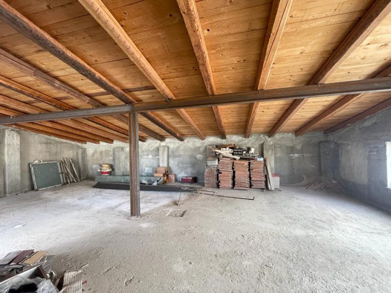 Appartamento rustico con mansarda, via alcide de gasperi n 7, terme vigliatore, messina