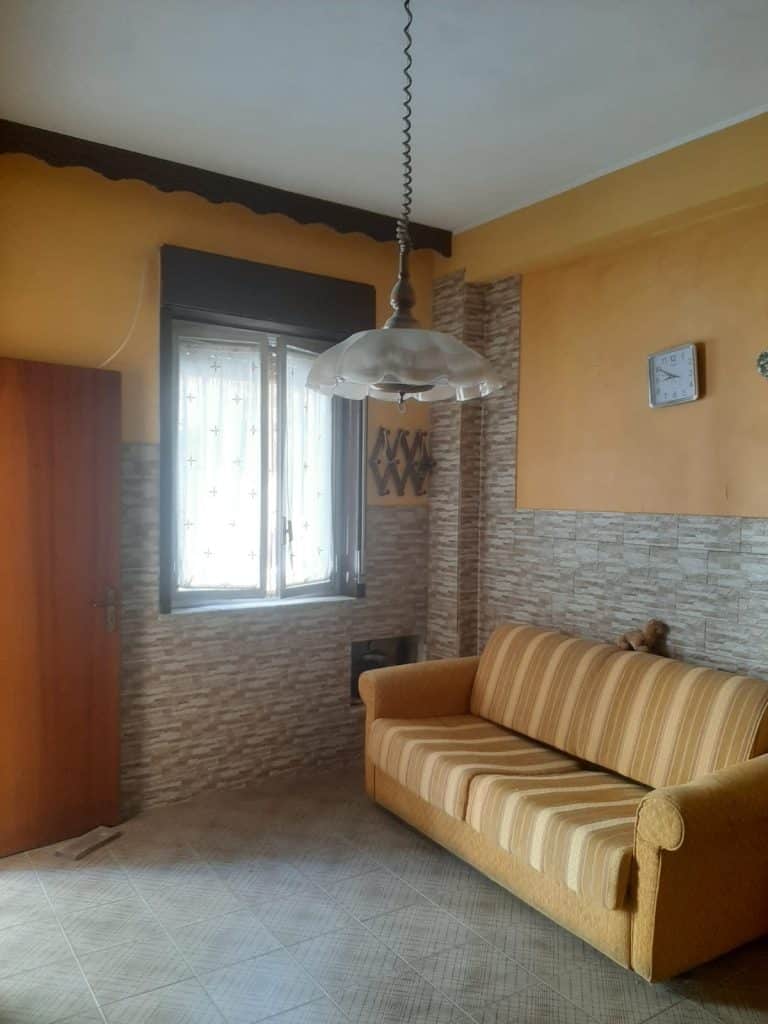 Casa indipendente in via Pietro Maroncelli, Barcellona Pozzo di Gotto, Me