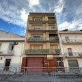 3. Appartamenti in vendita a Napoli con balconi spaziosi, stile moderno e posizione centrale. Ideale per investimento o residenza in zona strategica della città.