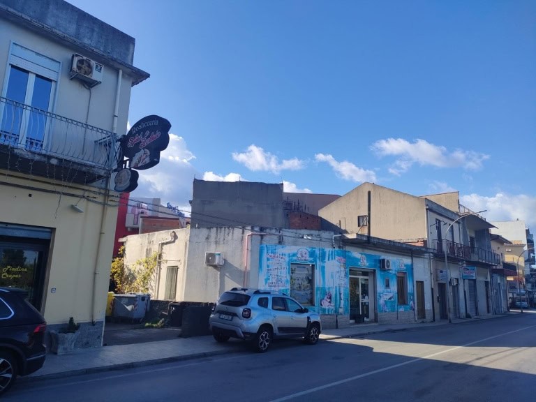 Intero stabile in vendita in Via Nazionale a Giammoro, Me