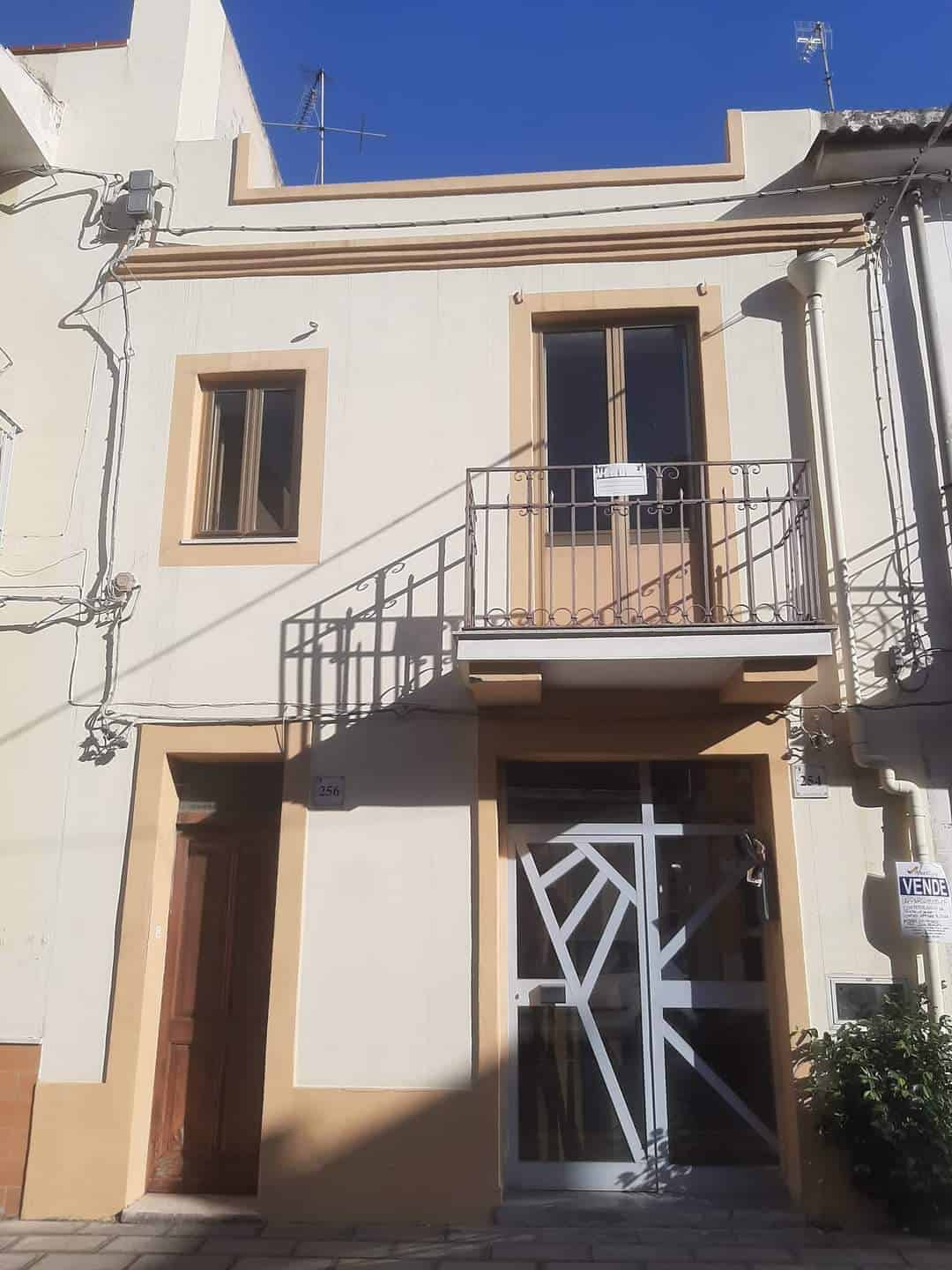 Appartamento indipendente in vendita in via Giacomo Medici, Barcellona P.G., Me