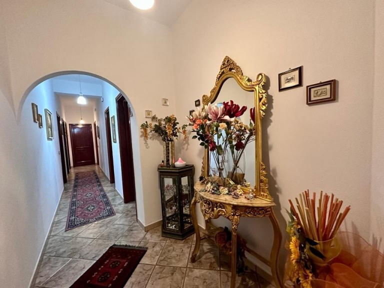 Appartamento in vendita in via Giacomo Leopardi 67, Barcellona P.G., Me