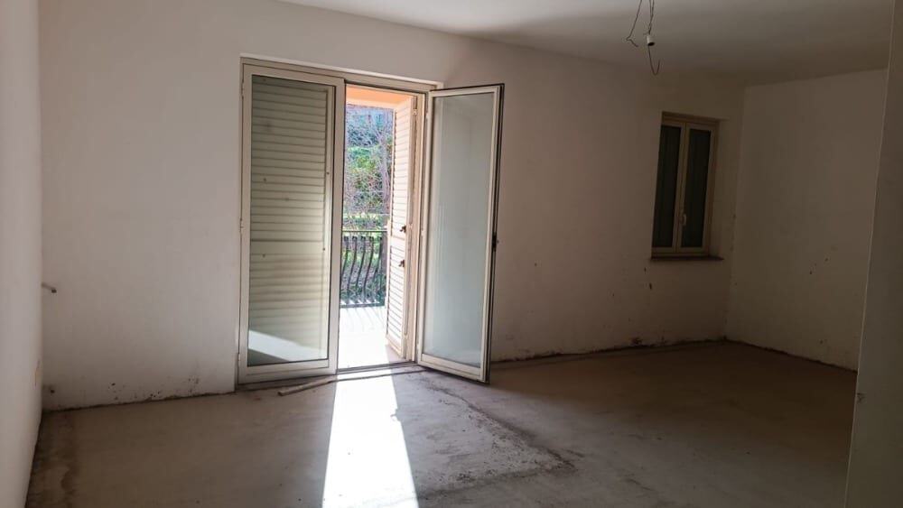 Villa in vendita con balcone e luce naturale, possibilità di personalizzazione degli interni, zona tranquilla, ottimo investimento immobiliare. Immobiliare NextCasa, soluzioni abitative di qualità.