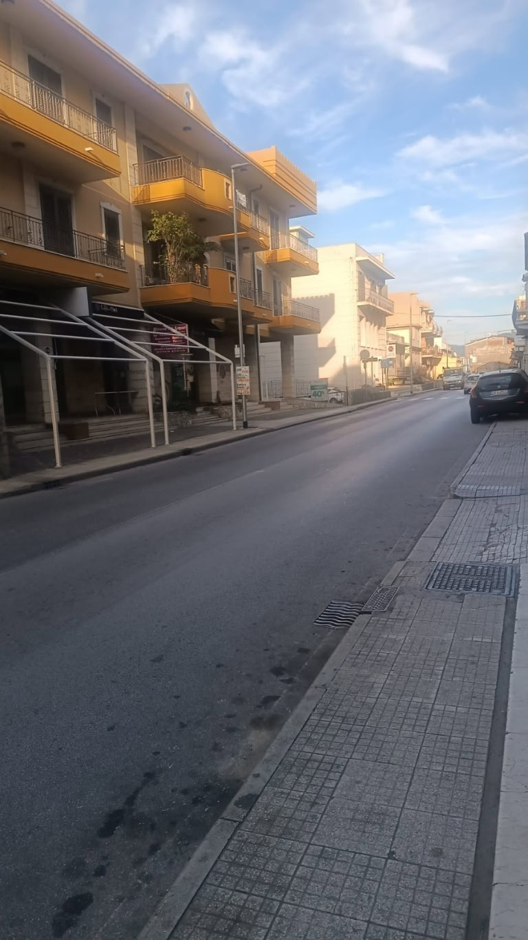 Licenza tabacchi in vendita in via Nazionale a Rometta, Me