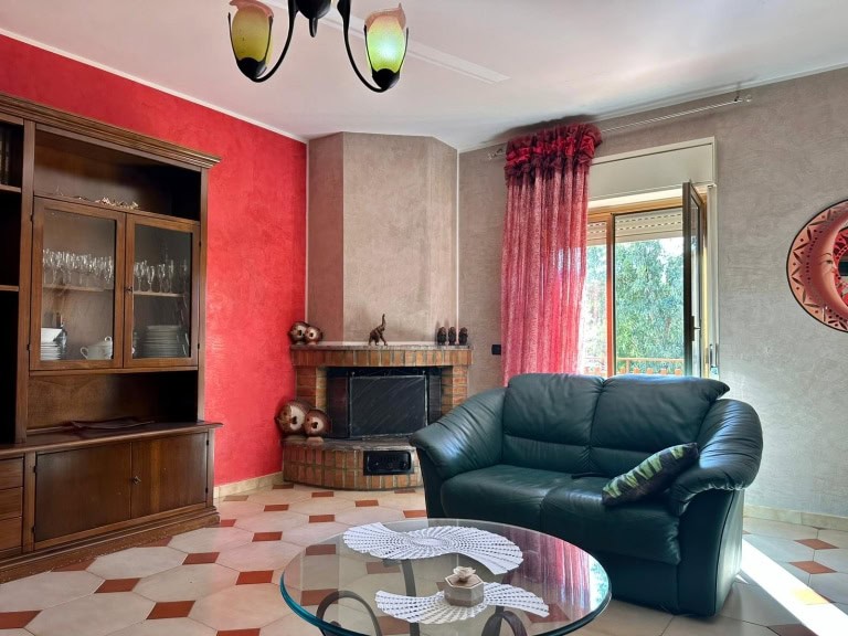 Appartamento in vendita in via On. A. Nino Pino Balotta 3, Barcellona P.G., Me