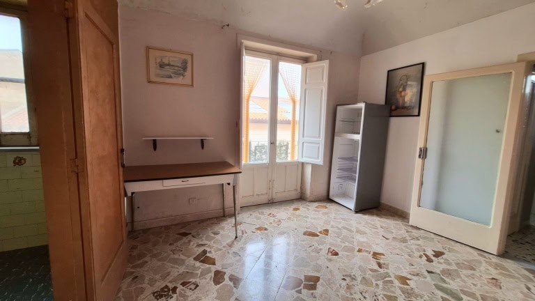 Casa semindipendente in vendita in Via Antonino Garofalo, Santo Stefano di Camastra, Me