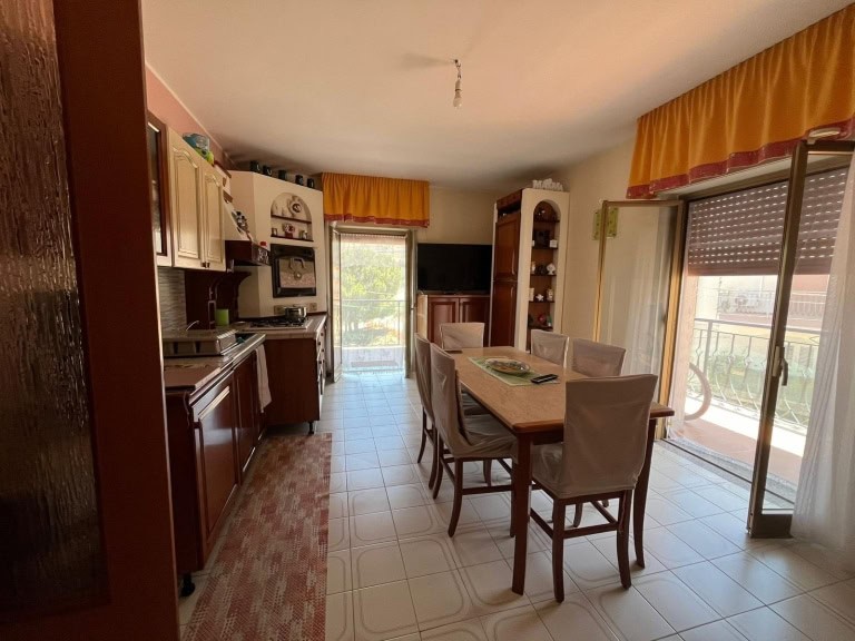 Appartamento in vendita in Via Marina, Santo Stefano di Camastra, Me