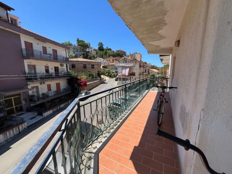 Appartamento in vendita in Via Marina, Santo Stefano di Camastra, Me