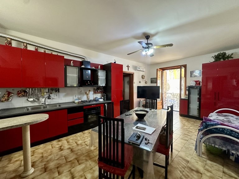 Appartamento in vendita in via Gaspare Amodeo 96, Oliveri, Me