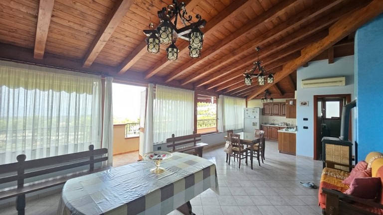 Appartamento in vendita in Via SP157, Rocca di Capri Leone, Me