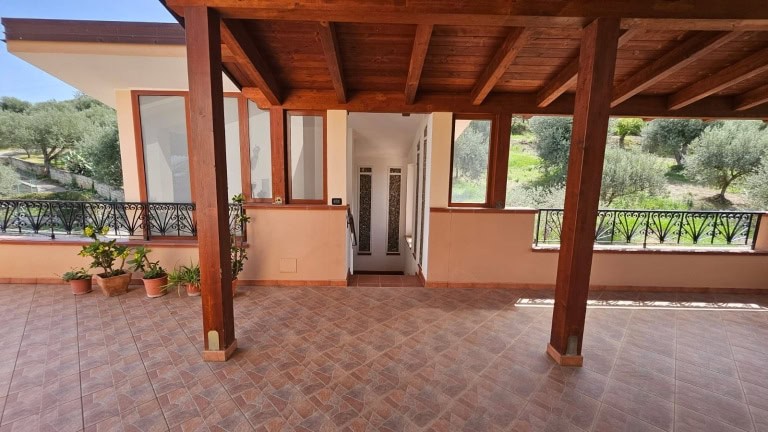 Appartamento in vendita in Via SP157, Rocca di Capri Leone, Me