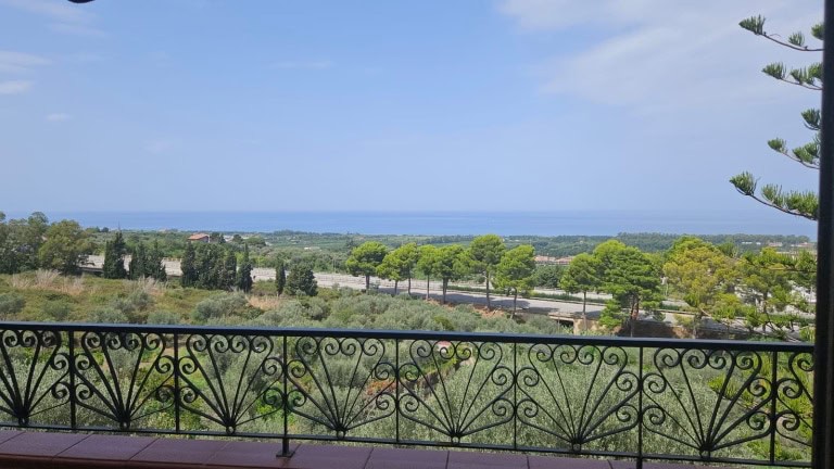 Appartamento in vendita in Via SP157, Rocca di Capri Leone, Me