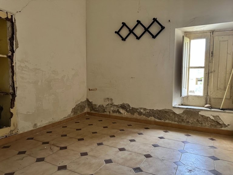 Appartamento al piano terra in via Gen. Angelo Cambria 144, Barcellona P.G., Me