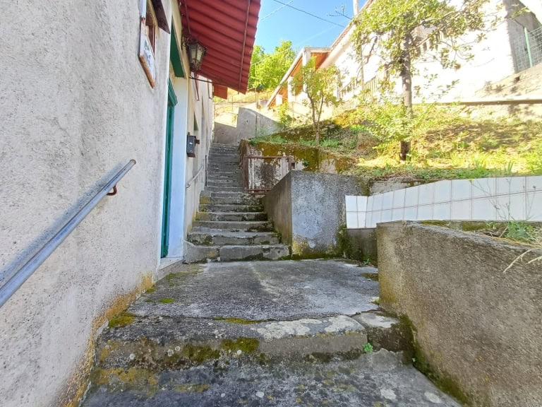 Casa semindipendente in vendita in C.da Vetriolo, Sant’Angelo di Brolo, Me