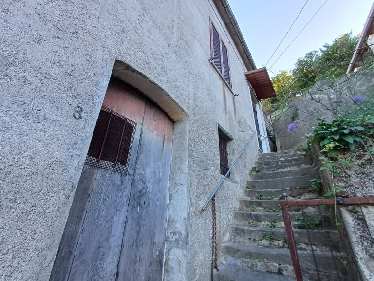 Casa semindipendente in vendita in C.da Vetriolo, Sant’Angelo di Brolo, Me