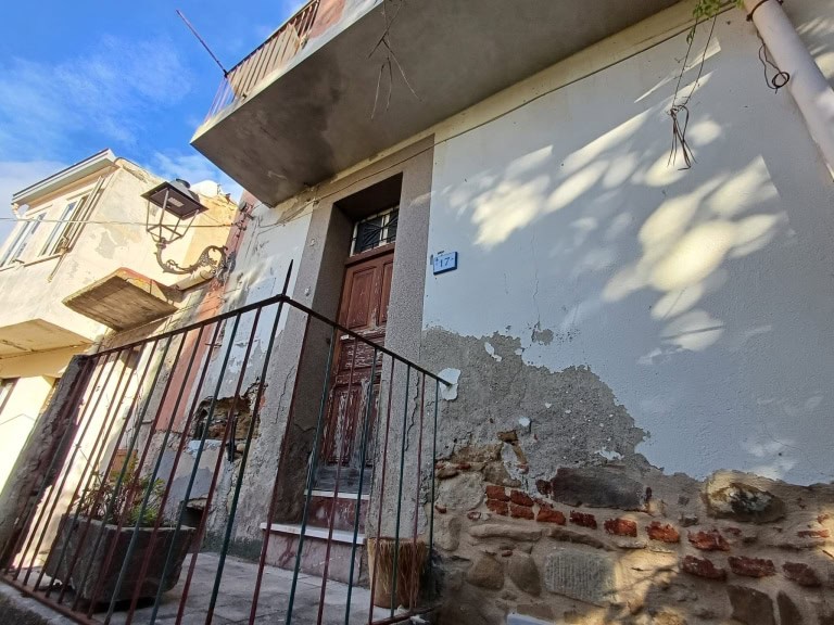 Casa semindipendente in vendita in Via II Casalotto, Ficarra, Me
