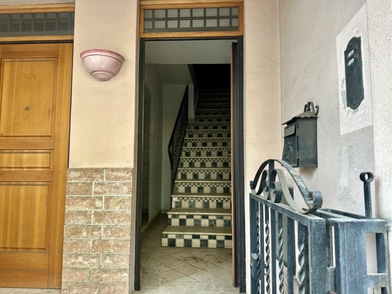 Appartamento indipendente in vendita in via Giovanni Spagnolo 46, Barcellona P.G., Me