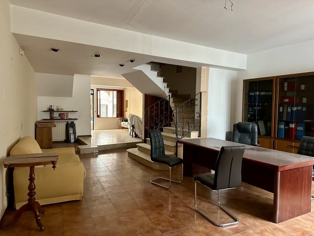 Casa indipendente al piano terra in vendita in via Giovanni Spagnolo 46, Barcellona P.G., Me