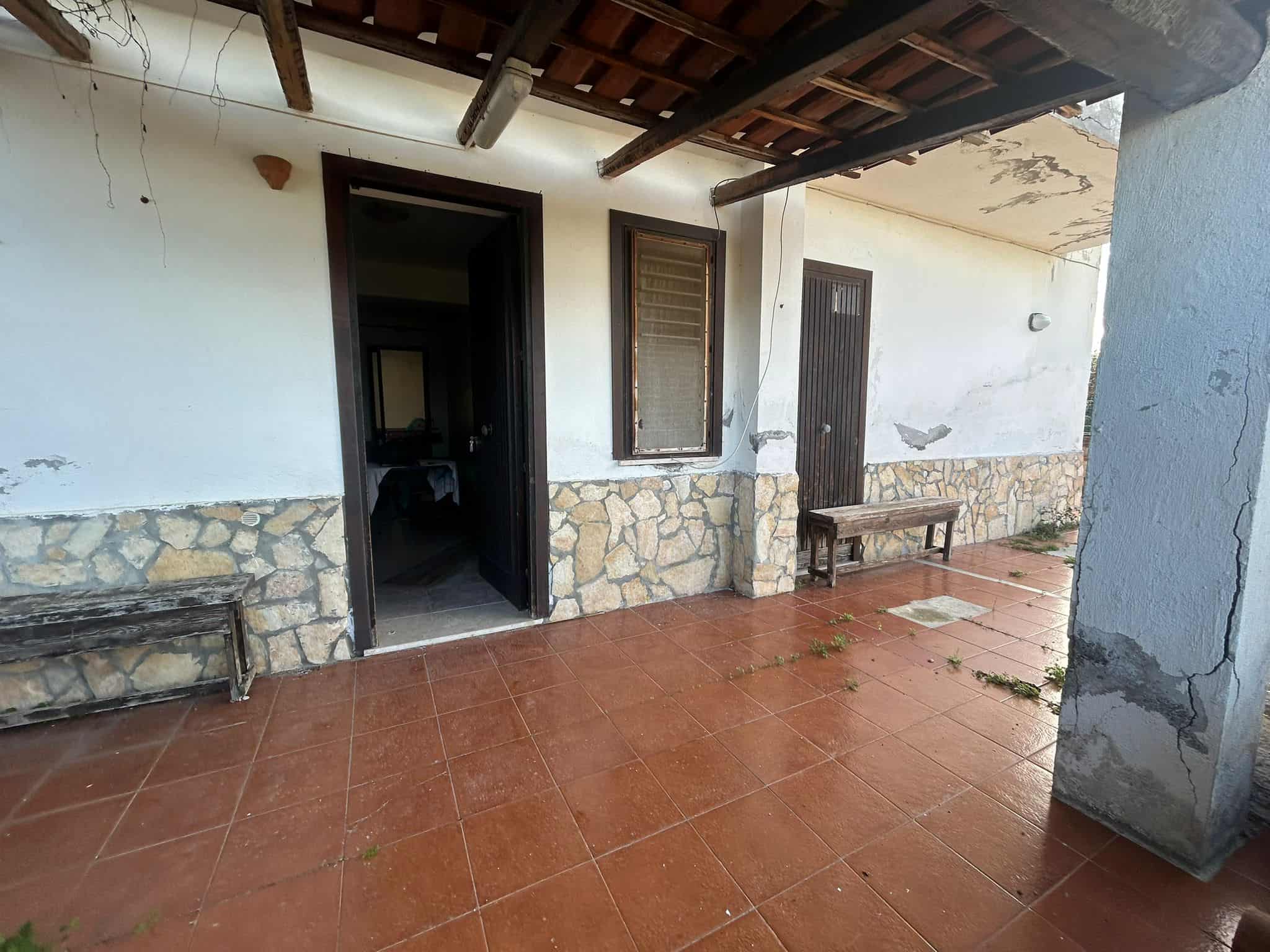 Filenames: terrazza-esterno-casa-via-NextCasa.jpg.