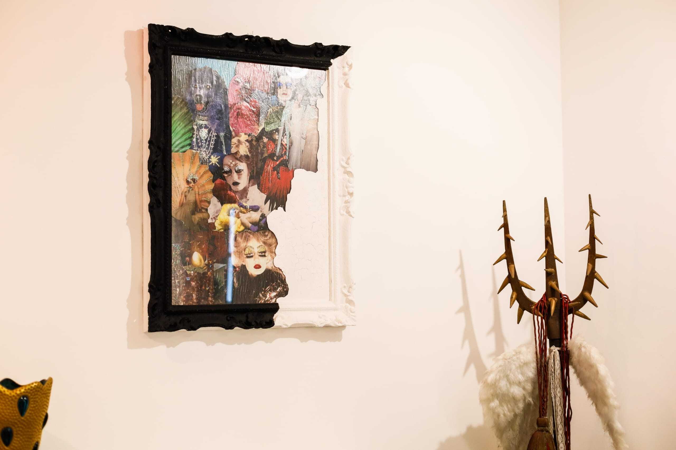 Collezione di arte e decorazioni moderne per interni distintivi, con quadri e accessori unici, ideali per valorizzare uno spazio abitativo contemporaneo e di design.
