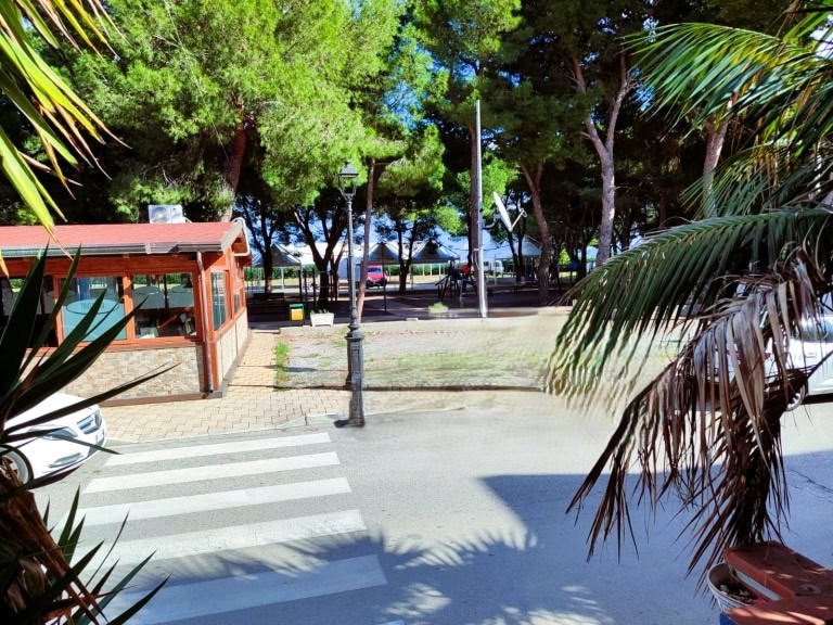 Locale commerciale in vendita in via Annarita Sidoti, San Giorgio di Gioiosa Marea, Me
