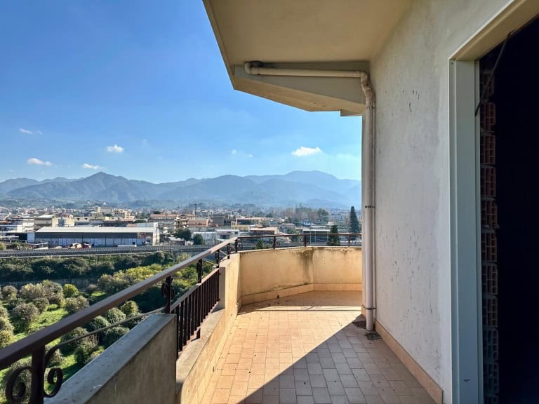 Appartamento rustico in vendita in via Milite Ignoto, Barcellona P.G., Me