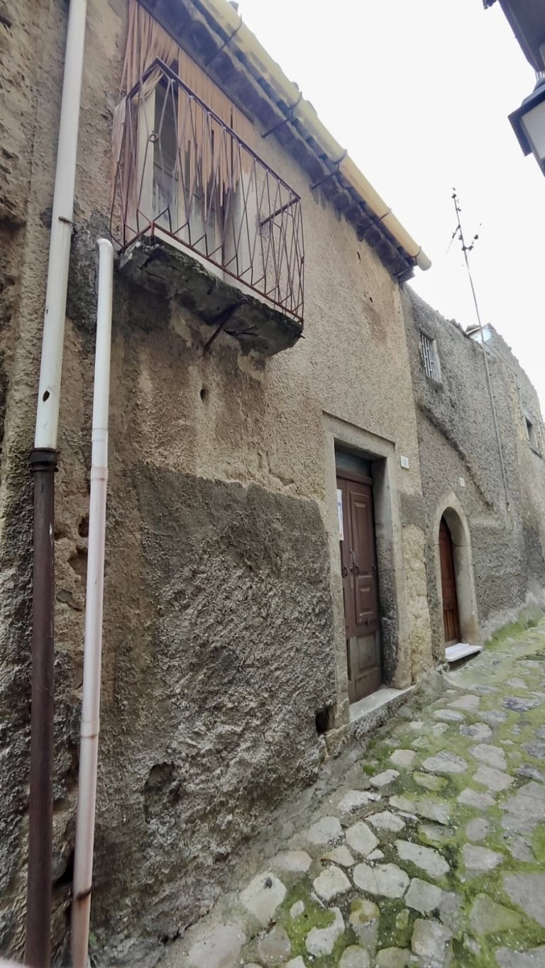 Casa Indipendente in via Giovanni Guerino 18, Montalbano Elicona, Me