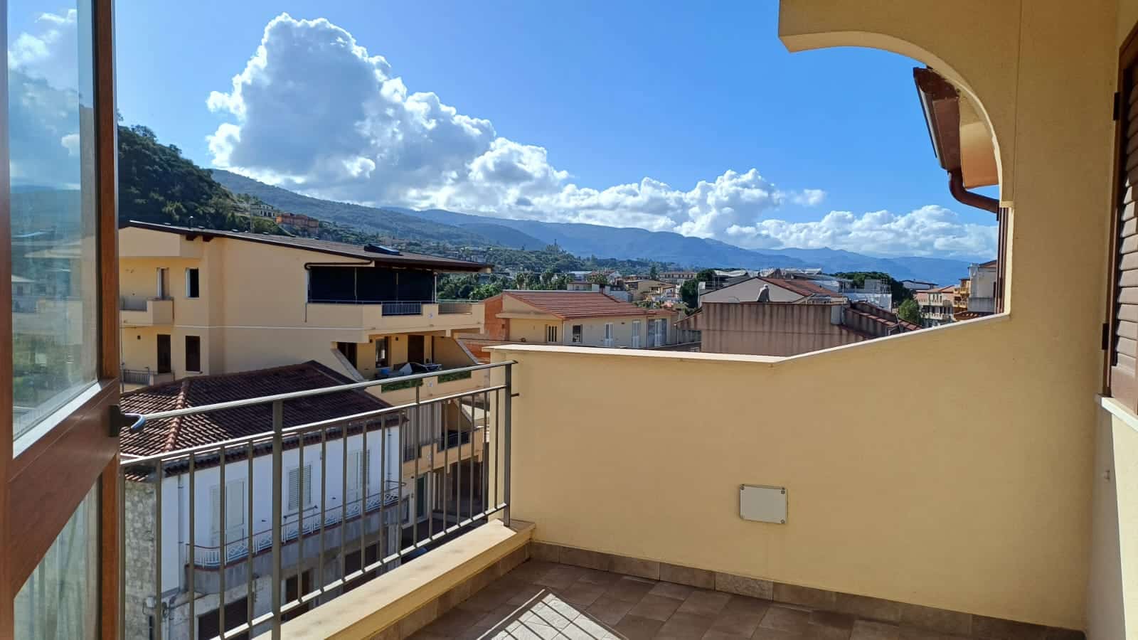 Soffitta allo stato rustico in vendita in Via Consolare Antica, Capo d’Orlando, Me