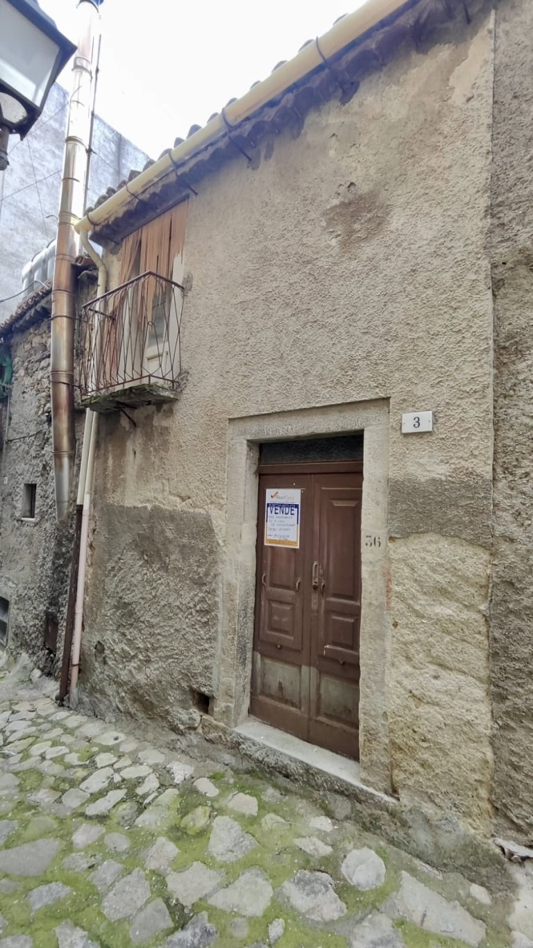 Casa Indipendente in via Giovanni Guerino 18, Montalbano Elicona, Me