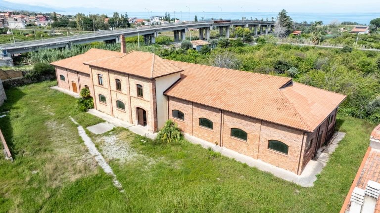 Antico Filatoio in vendita/affitto in Via Giuseppe Mazzini, Torrenova, Me