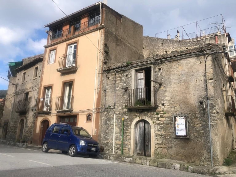 Casa indipendente in vendita in Via Nazionale,18 – Novara di Sicilia, Me