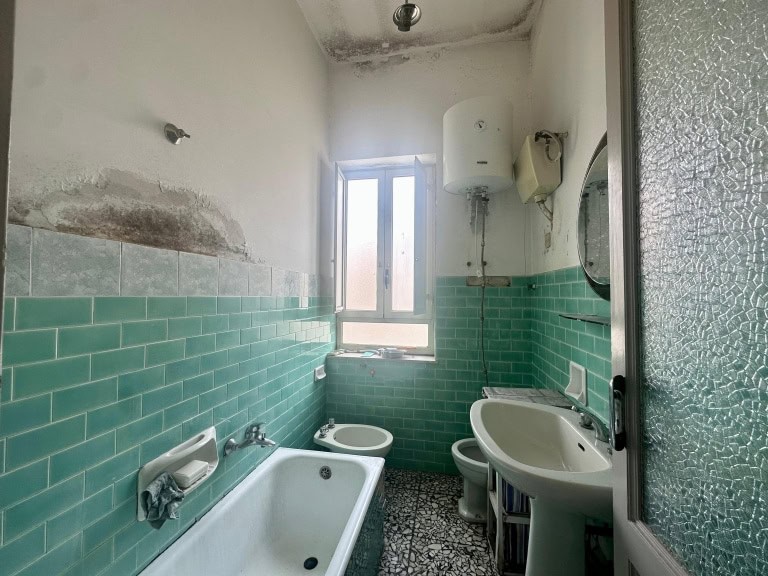 Appartamento al 1° Piano in vendita in via Nazionale a Torregrotta, Me