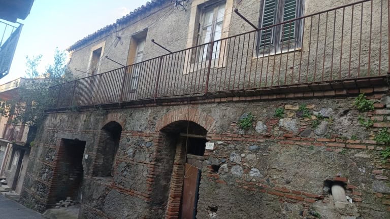 Casa indipendente in vendita in via Zara 1 a Saponara, Me