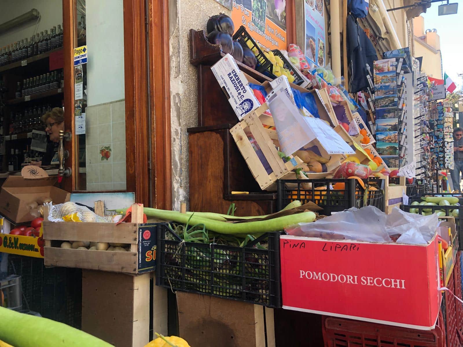 File name: mercato-ortofrutticolo-vendita-prodotti-freschi-nextcasa.jpg.