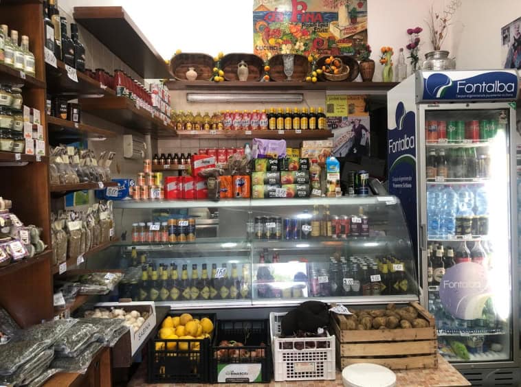 FileName: negozio alimentari NextCasa Sicilia prodotti tipici italiani.jpg.