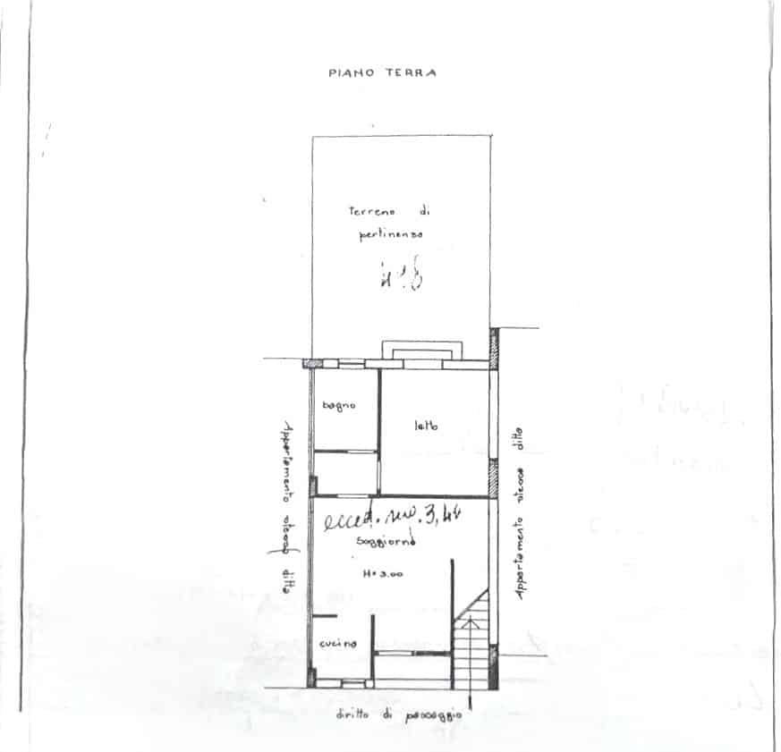 Piano terra casa con giardino, bagno, soggiorno e cucina, ideale per immobili residenziali e investimenti immobiliari, progetto di NextCasa, ottimo stato di conservazione, perfetto per chi cerca casa indipendente.