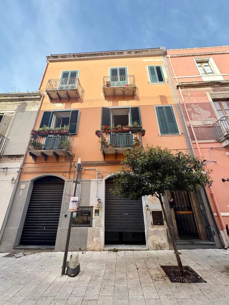 Palazzo in vendita in via Longo, Barcellona P.G., Me