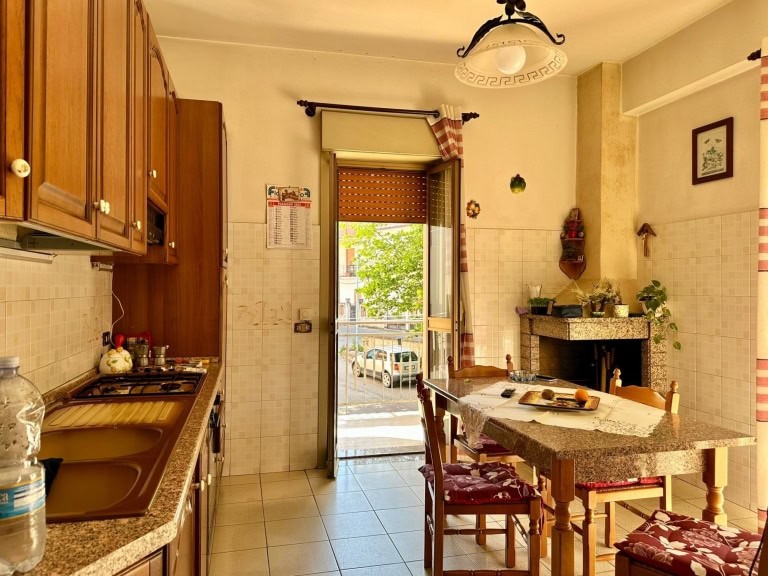 Appartamento in vendita in via Raimondo Pettini 40, Barcellona P.G., Me