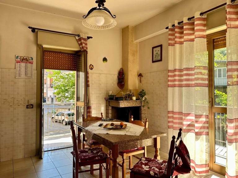 Appartamento in vendita in via Raimondo Pettini 40, Barcellona P.G., Me